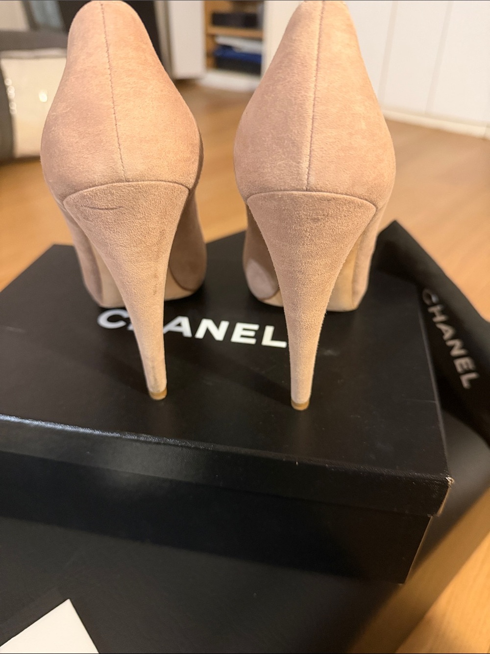 CHANEL Blush Suede Pointed-Toe Pumps with Leather Cap - Picture 3 of 5